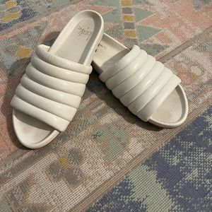 Beek leather skimmer slide in white side 9, very good condition